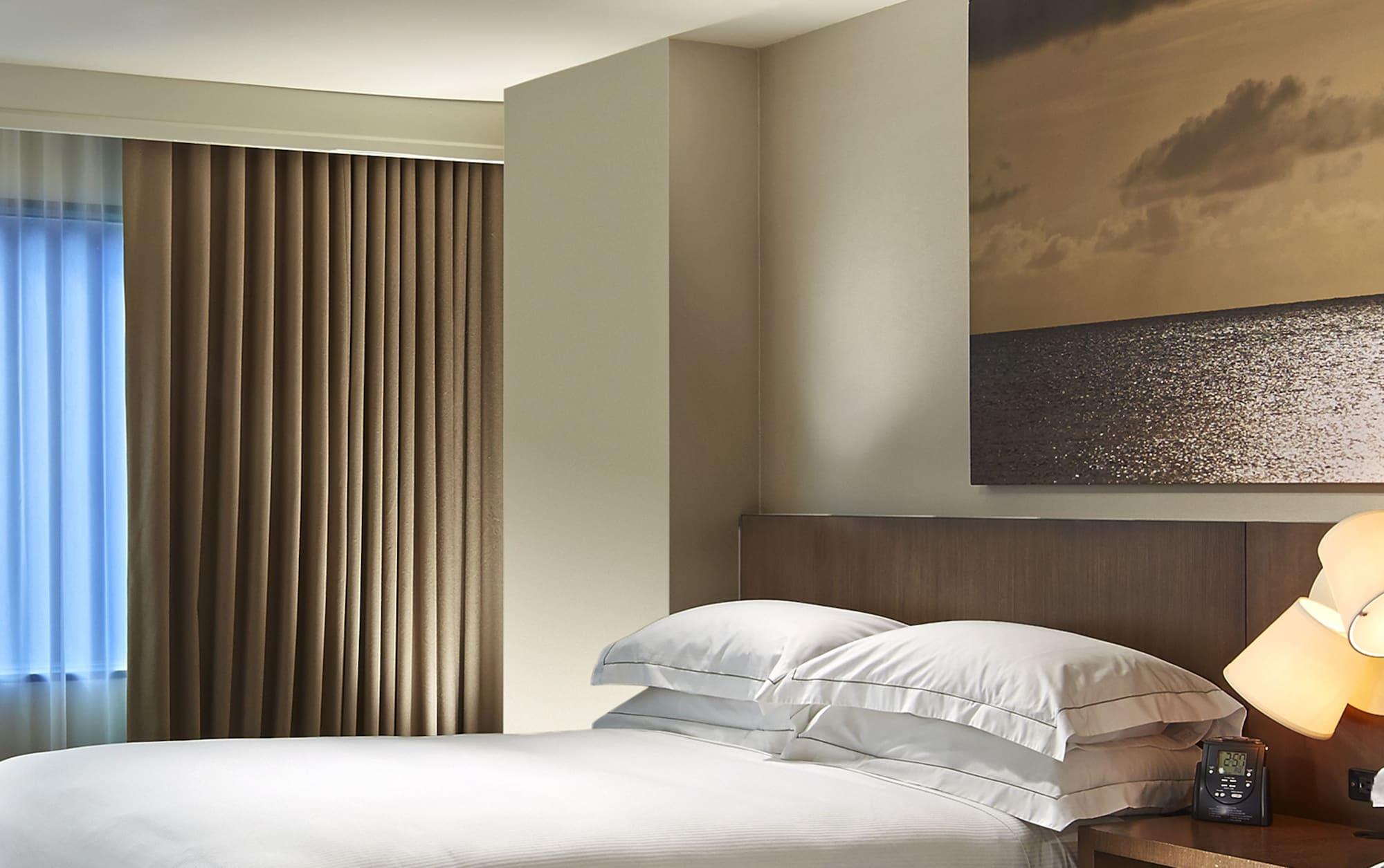 Hilton San Diego Mission Valley Екстериор снимка