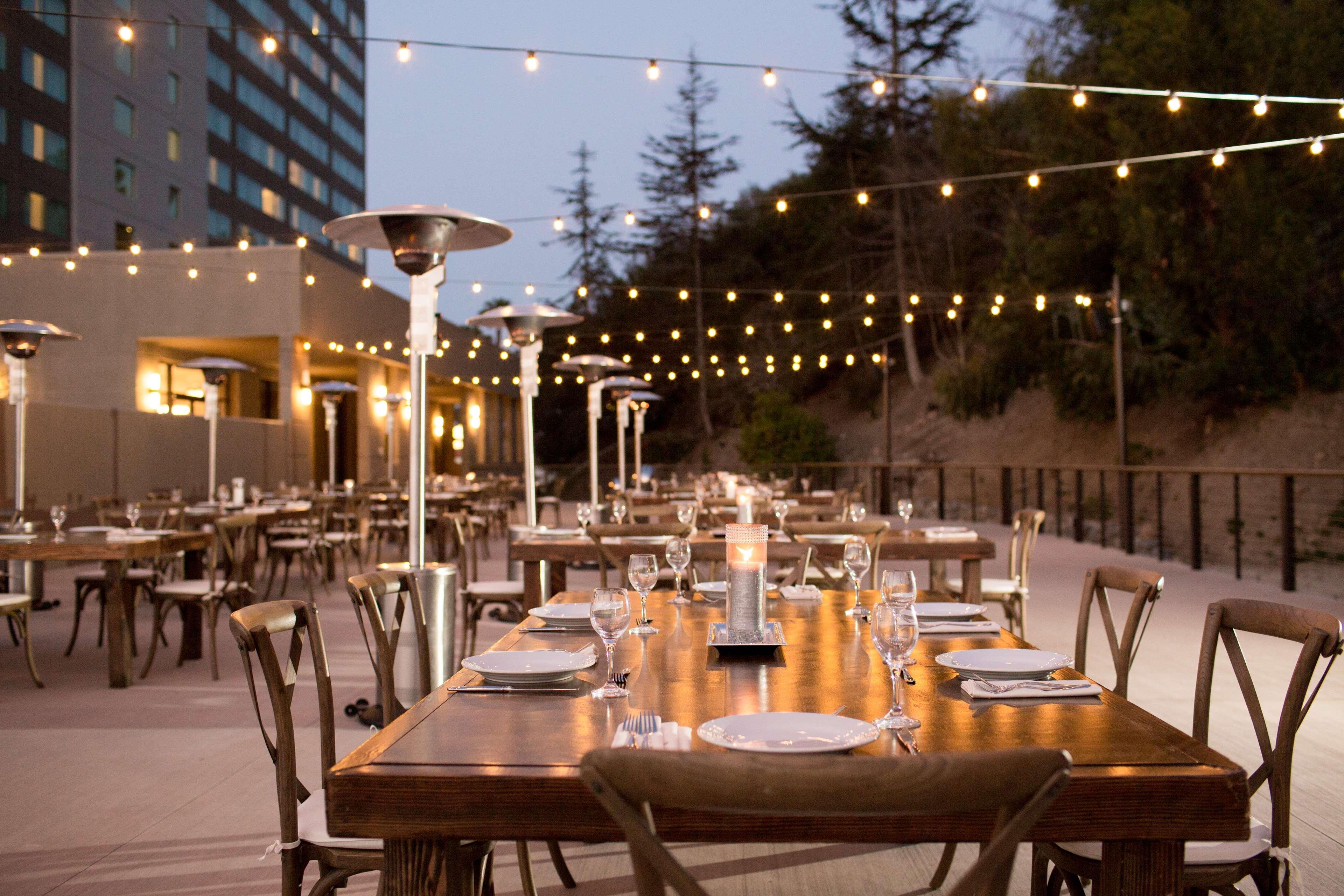 Hilton San Diego Mission Valley Екстериор снимка