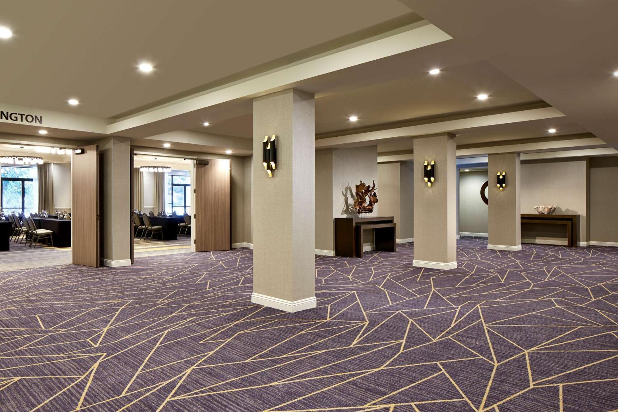 Hilton San Diego Mission Valley Екстериор снимка